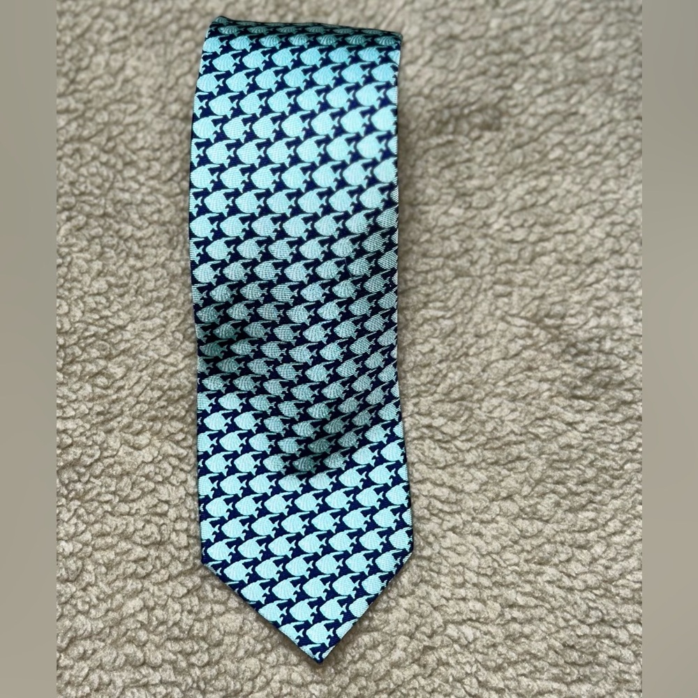 J Crew tie 100% Silk The Narrow silk tie Angel fish tie men’s average size 6…